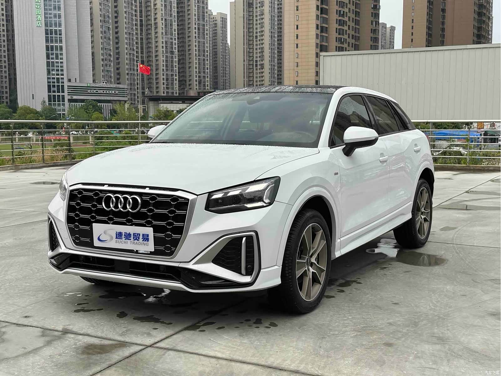 Audi Q2L, 2022 1