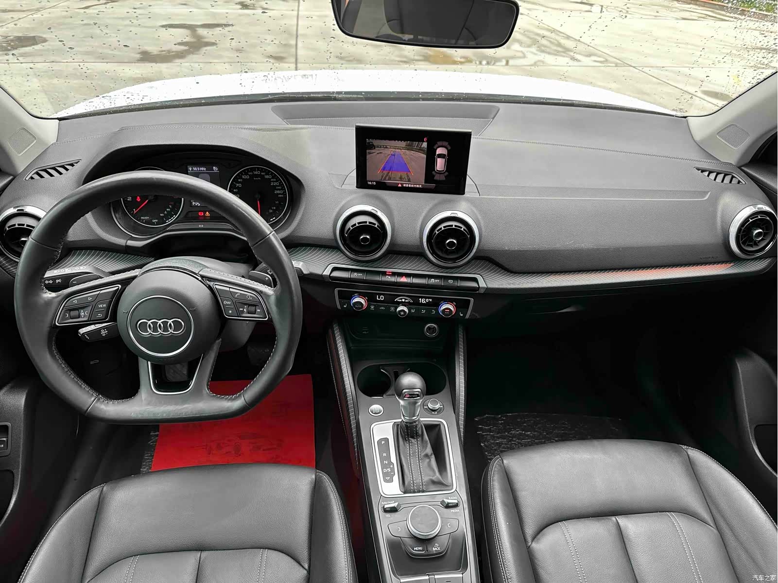 Audi Q2L, 2022 11