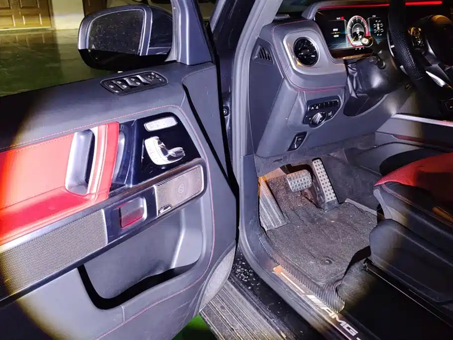 Mercedes-Benz G-class