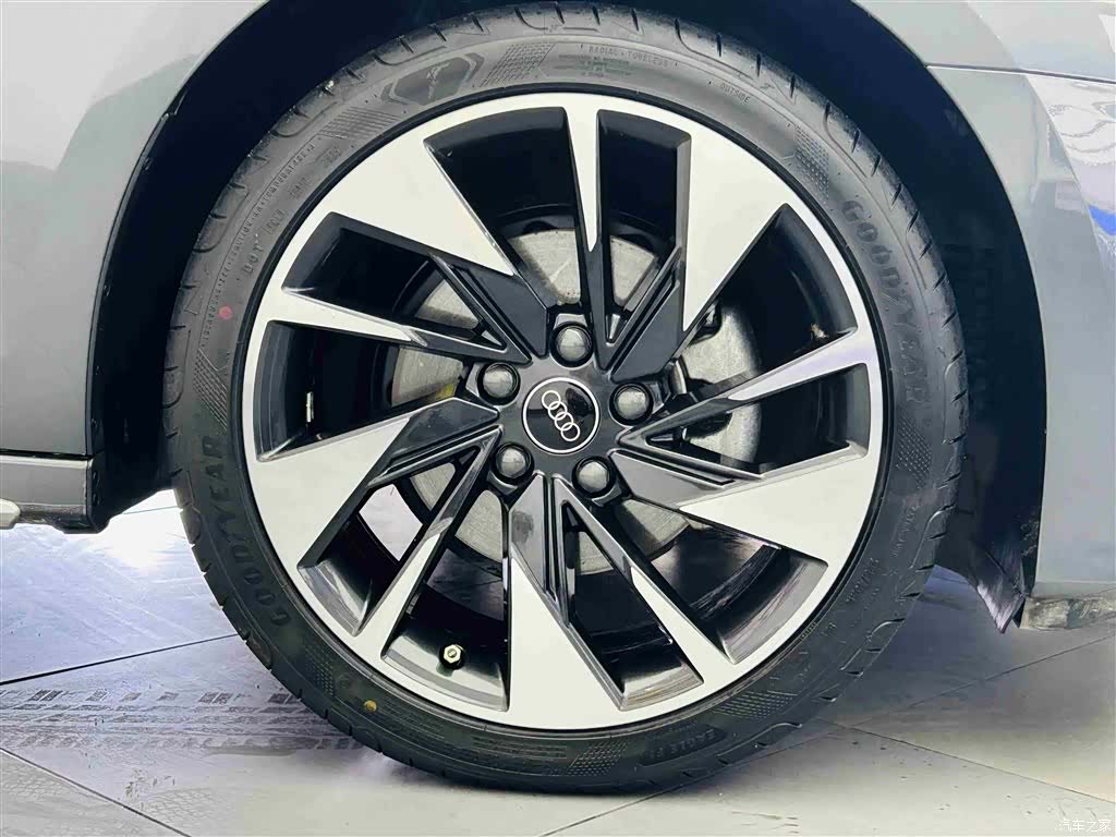 Audi A3, 2023 10