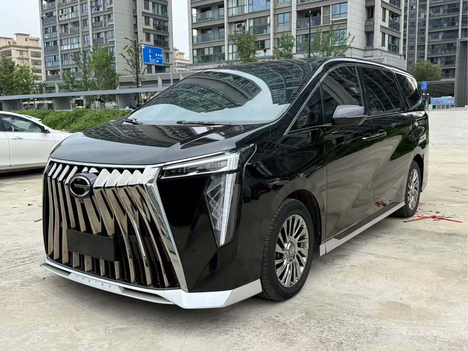 Trumpchi M8, 2023 1