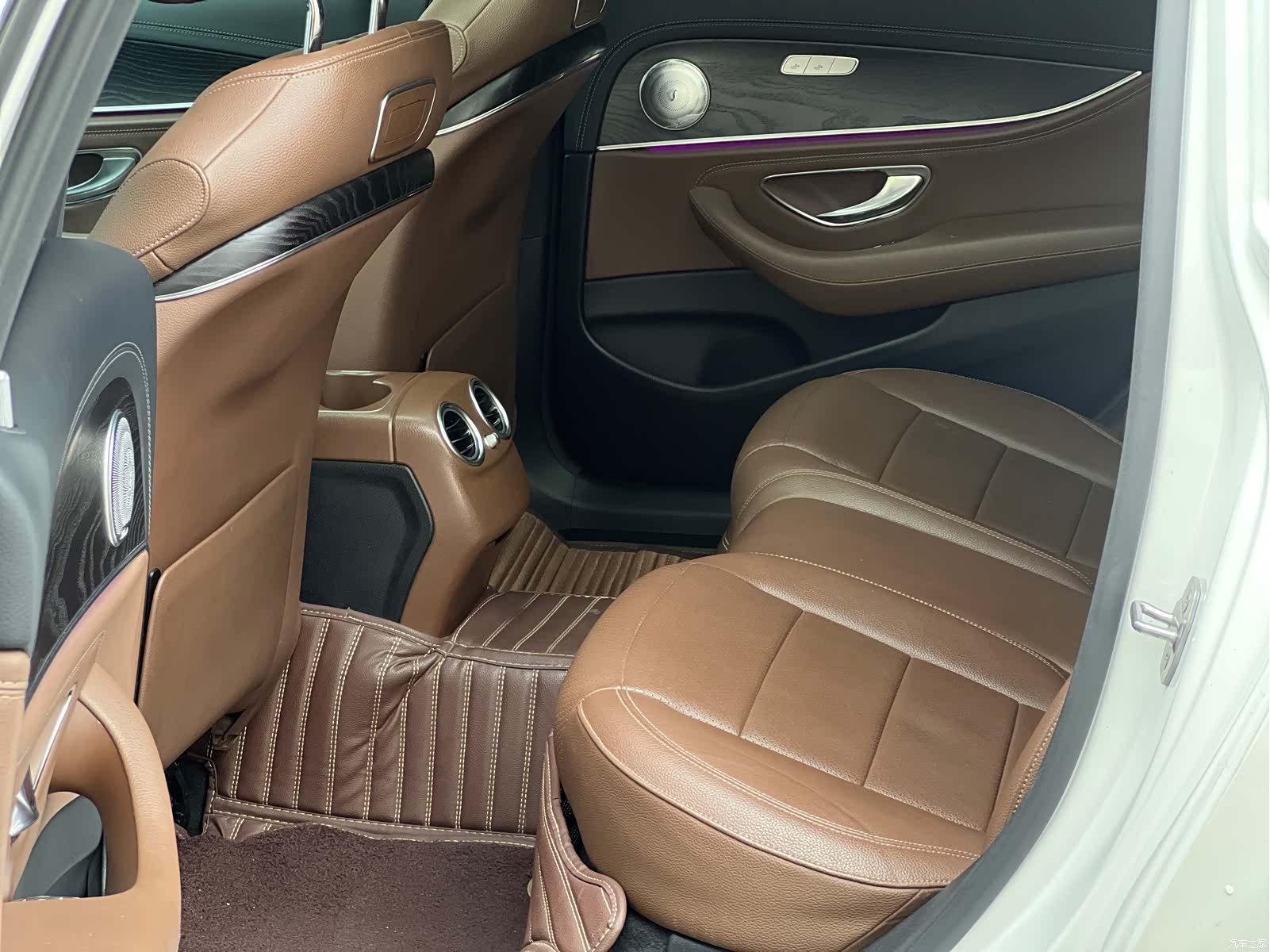 Mercedes-Benz E-Class, 2016 9