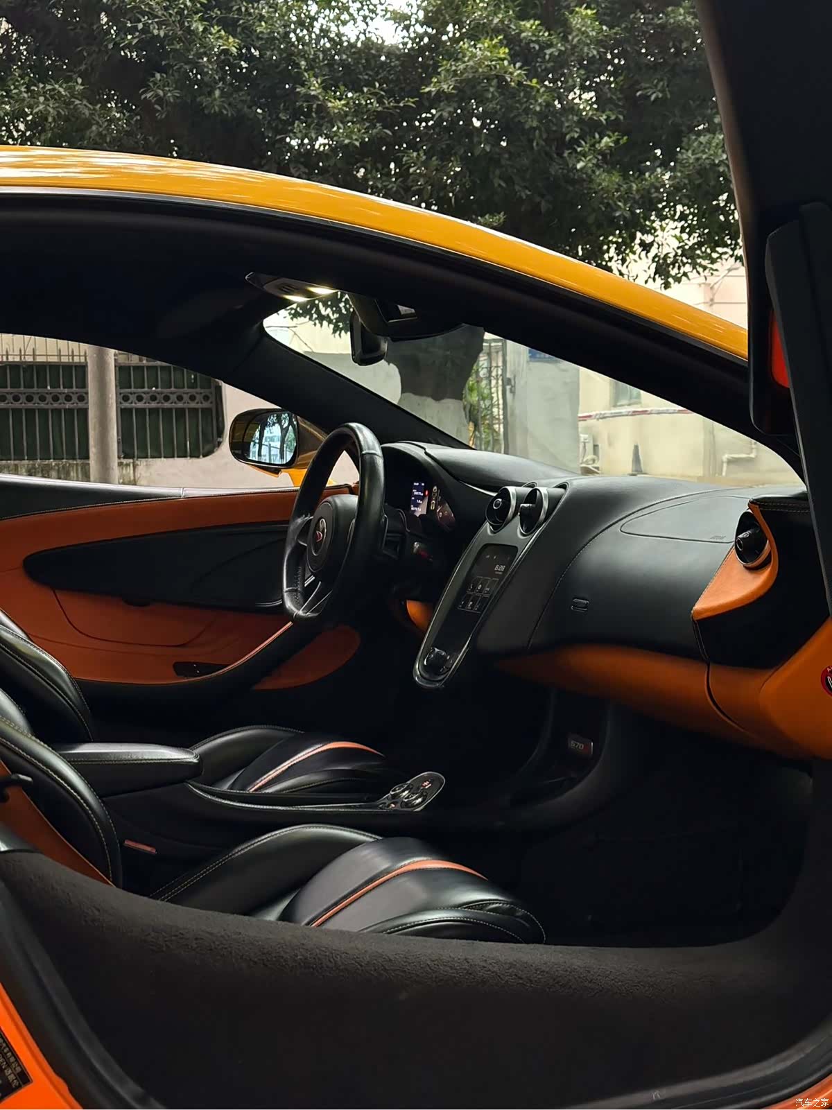 McLaren 570, 2016 6