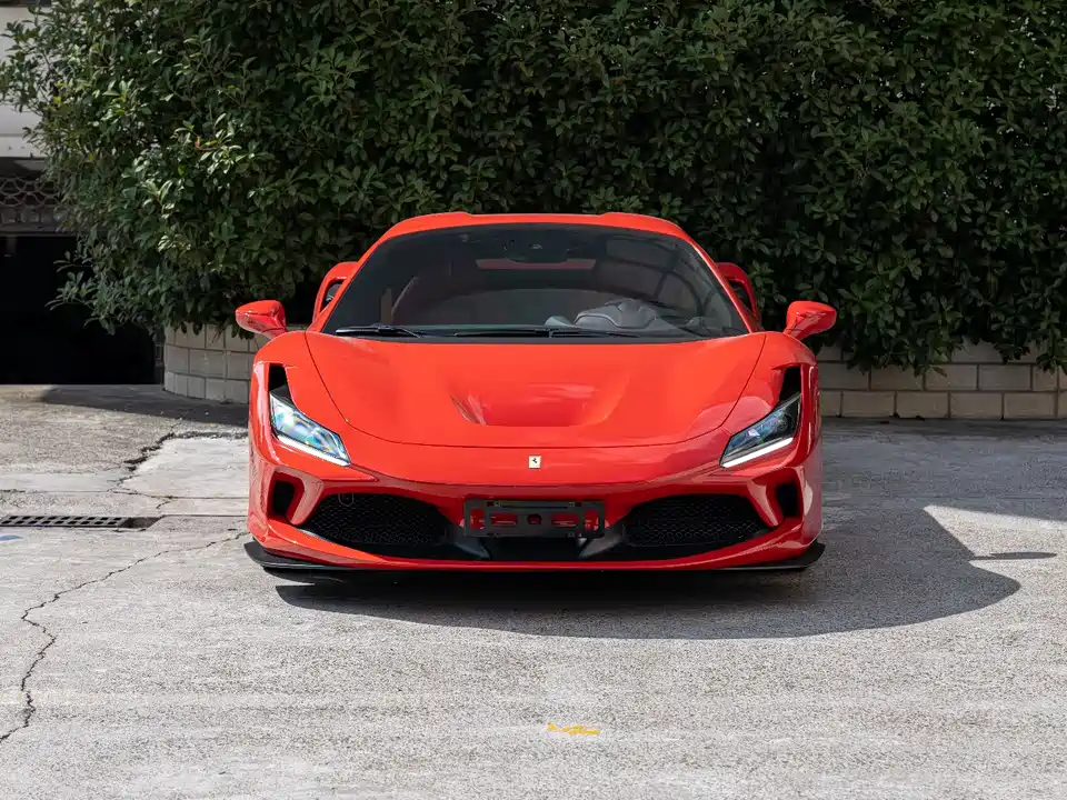 Ferrari F8