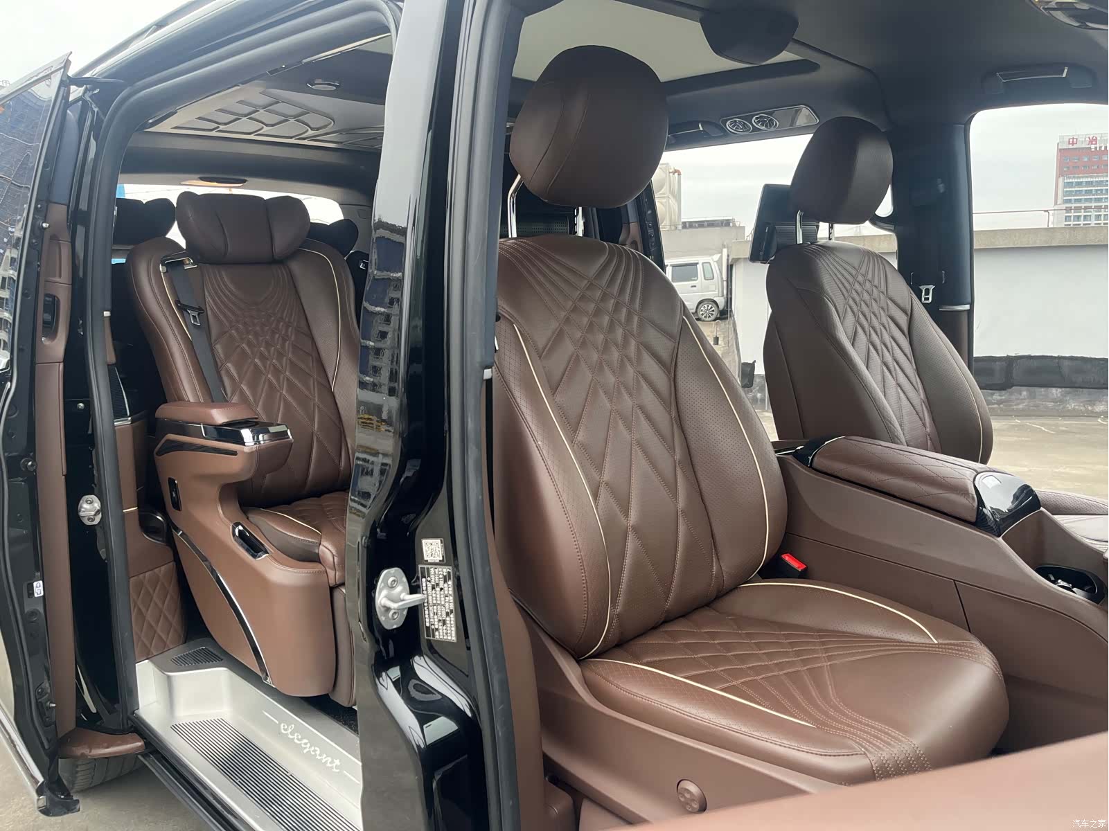 Mercedes-Benz V-Class, 2021 6