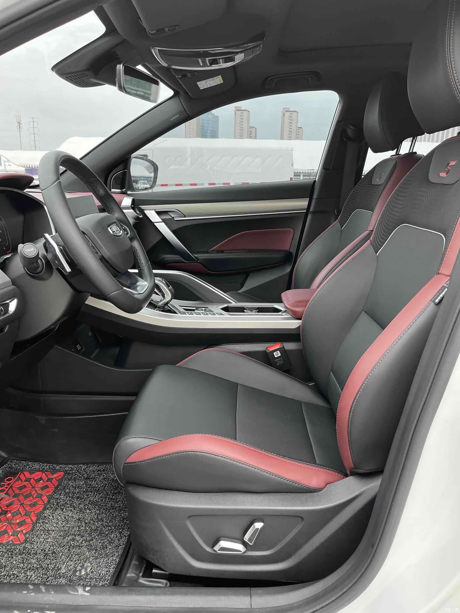 Geely Coolray, 2023 4