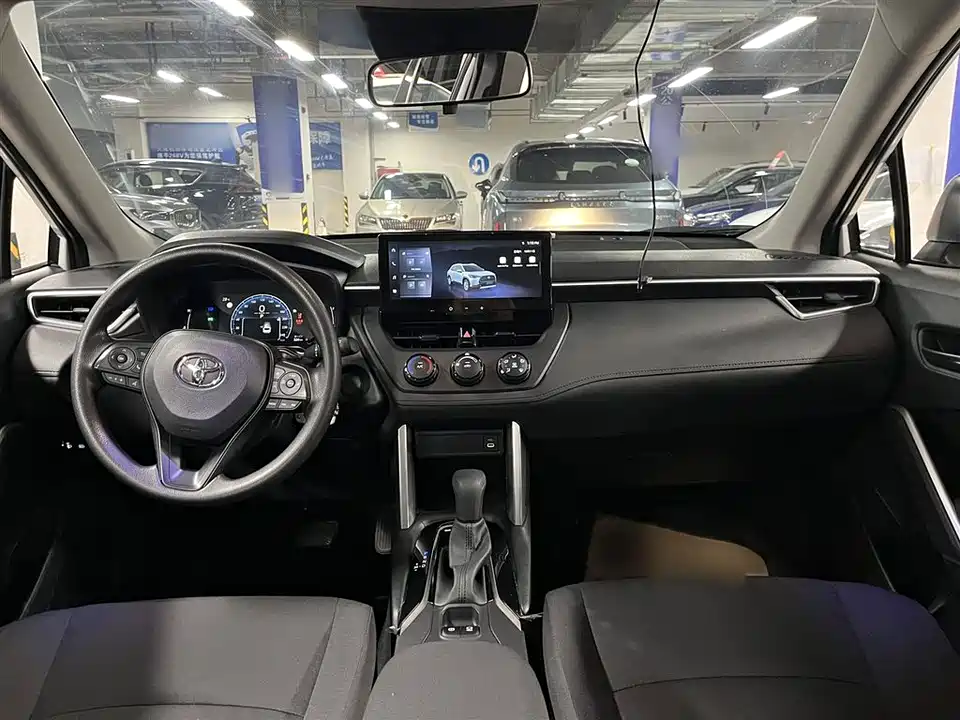 Toyota Corolla Sharp amplifier