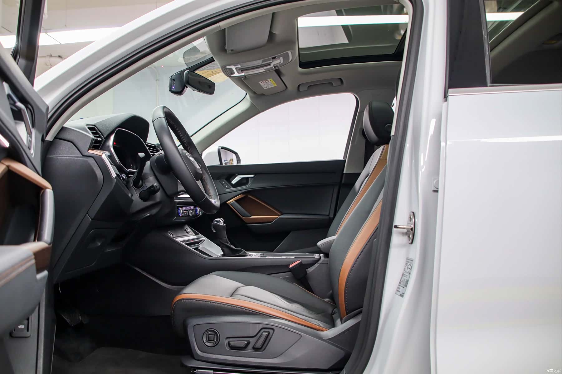 Audi Q3, 2023 12