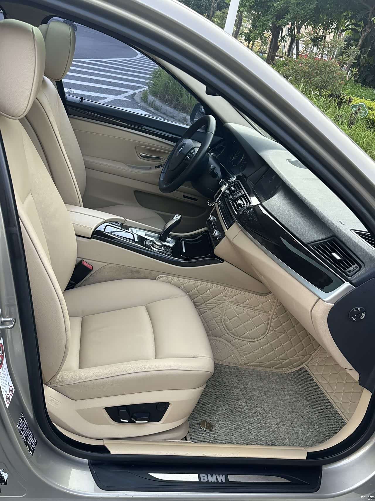 BMW 5 Series, 2011 все фото