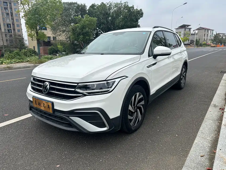 Volkswagen Tiguan L
