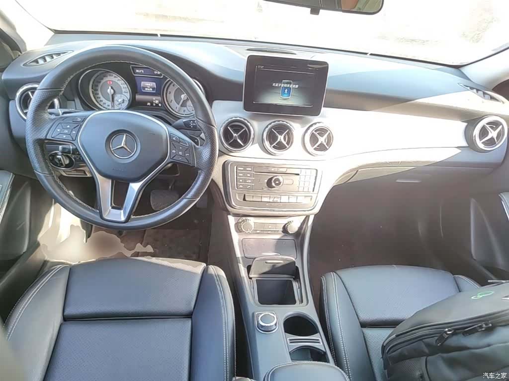 Mercedes-Benz GLA, 2016 10