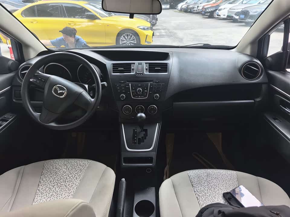 Mazda 5