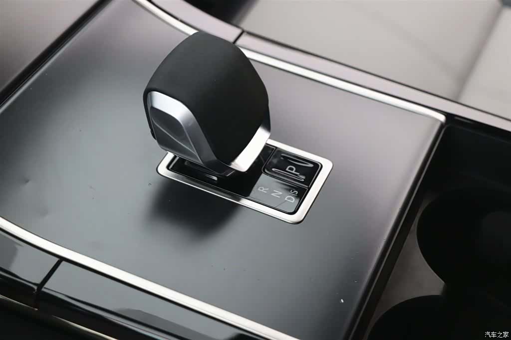 Land Rover Range Rover, 2023 15