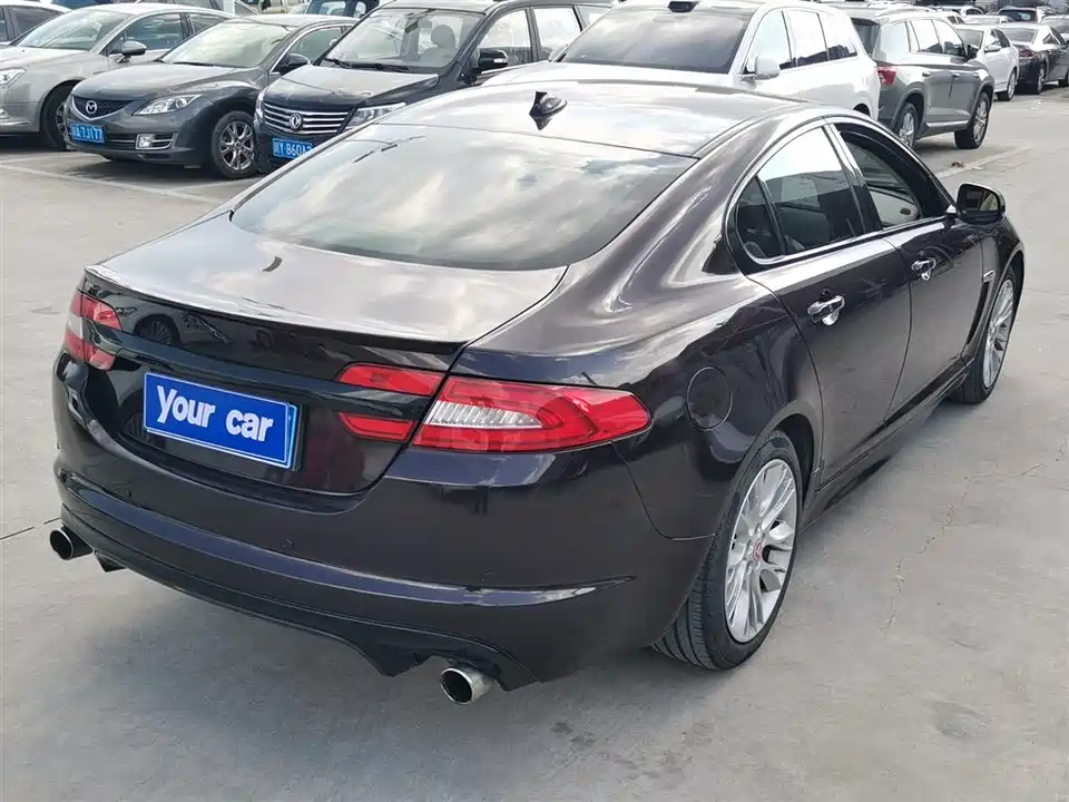 Jaguar XF