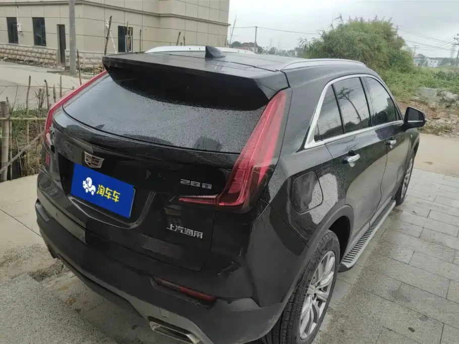 Cadillac XT4