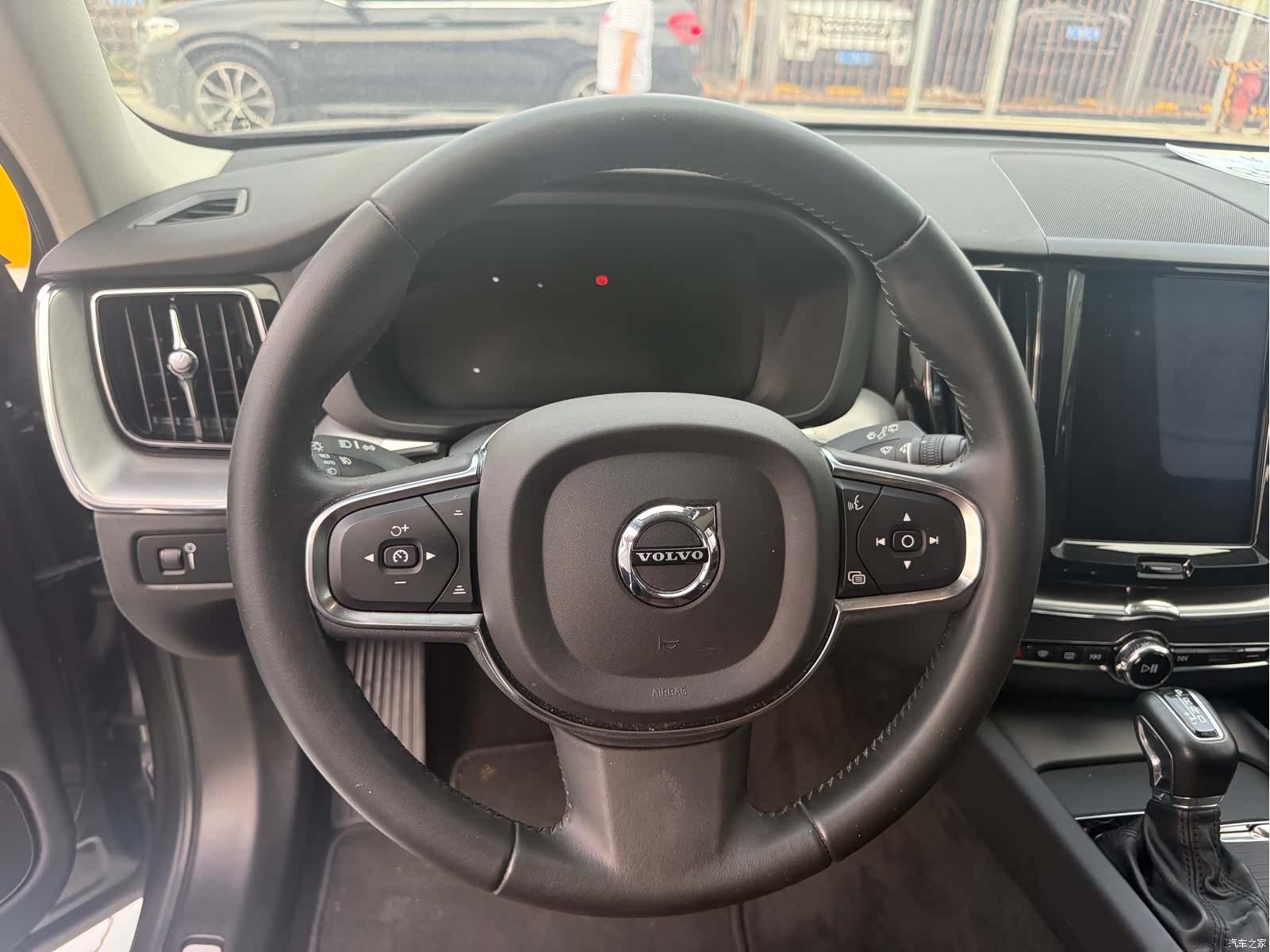 Volvo XC60, 2019 11