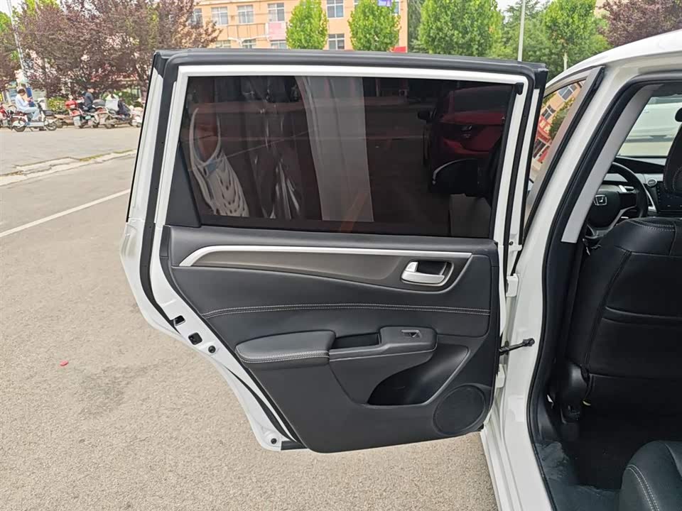 Honda Jade