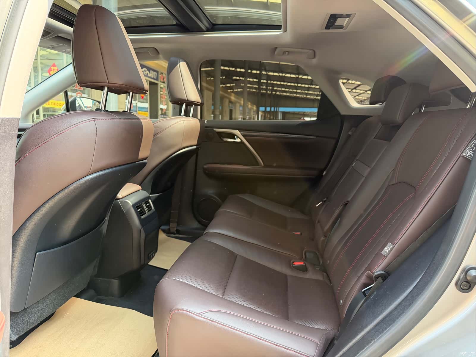 Lexus RX, 2022 4