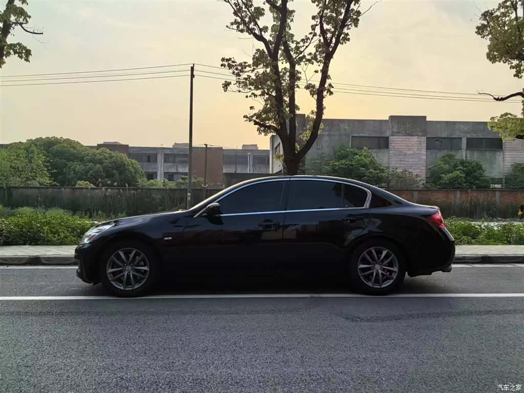 Infiniti G35, 2008 2