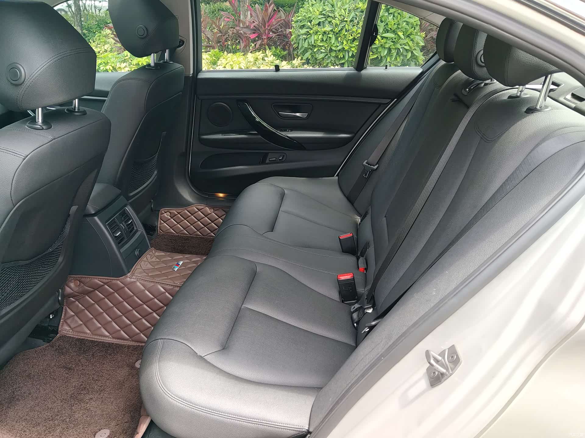 BMW 3 Series, 2016 16