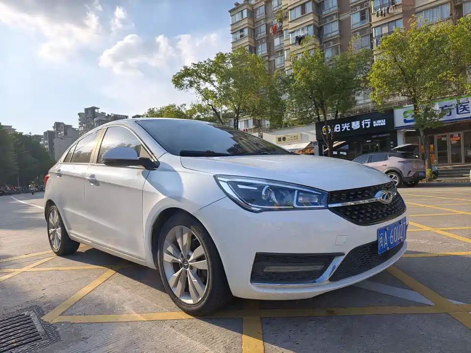 Chery Arrizo 5