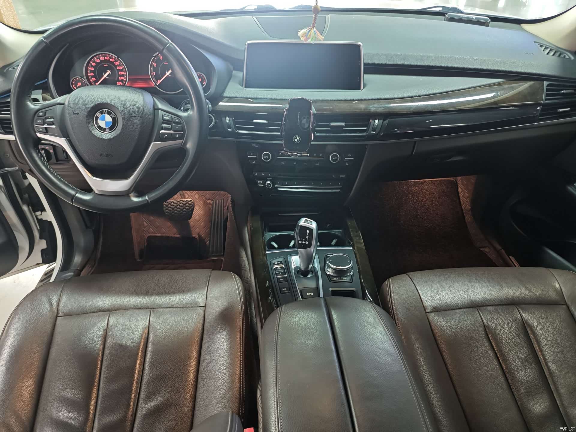 BMW X5, 2018 все фото