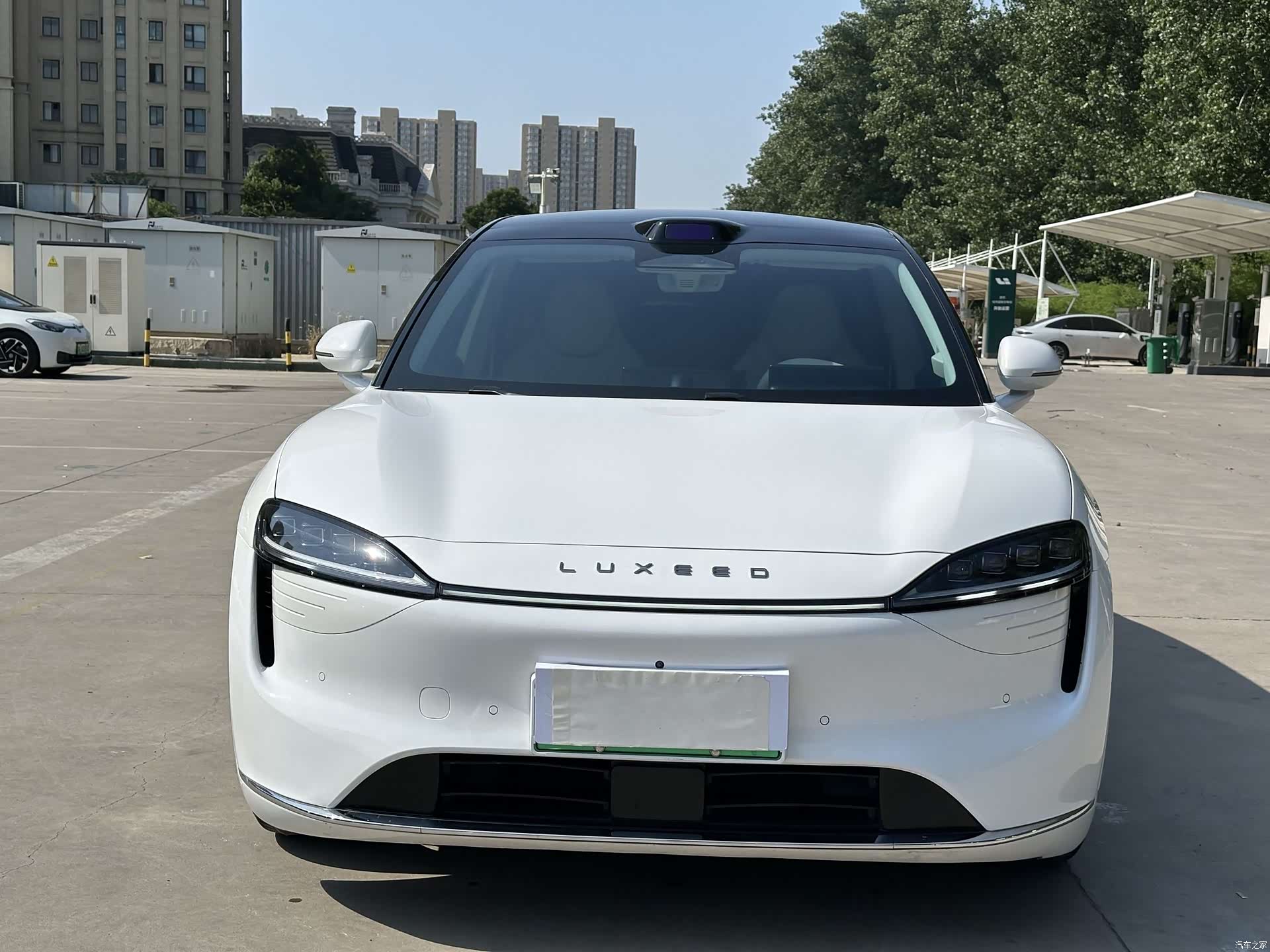 Luxeed R7, 2024 2
