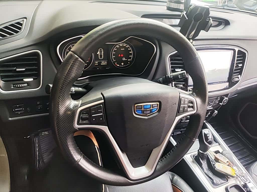 Geely X6, 2017 11