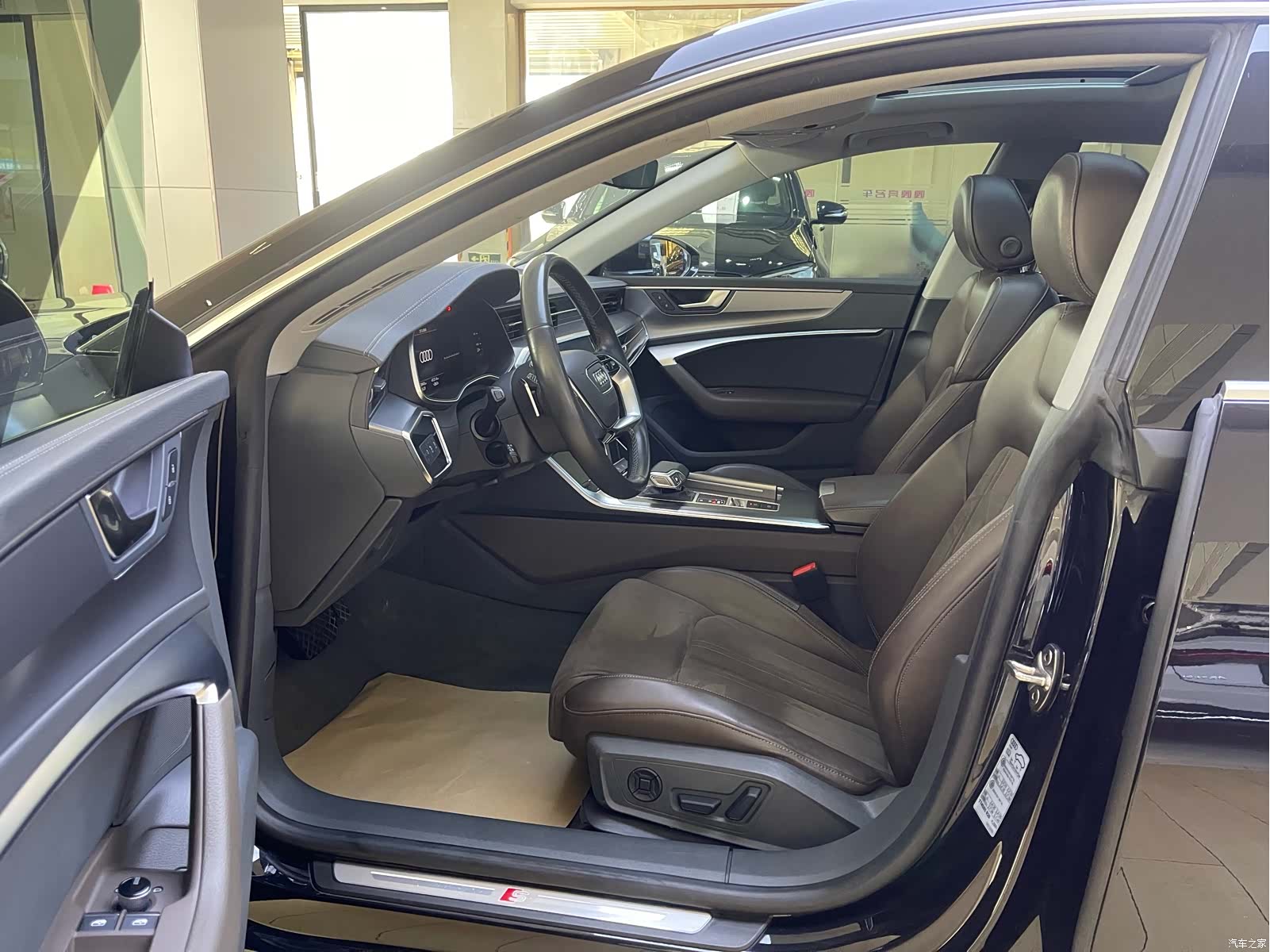 Audi A7L, 2024 4