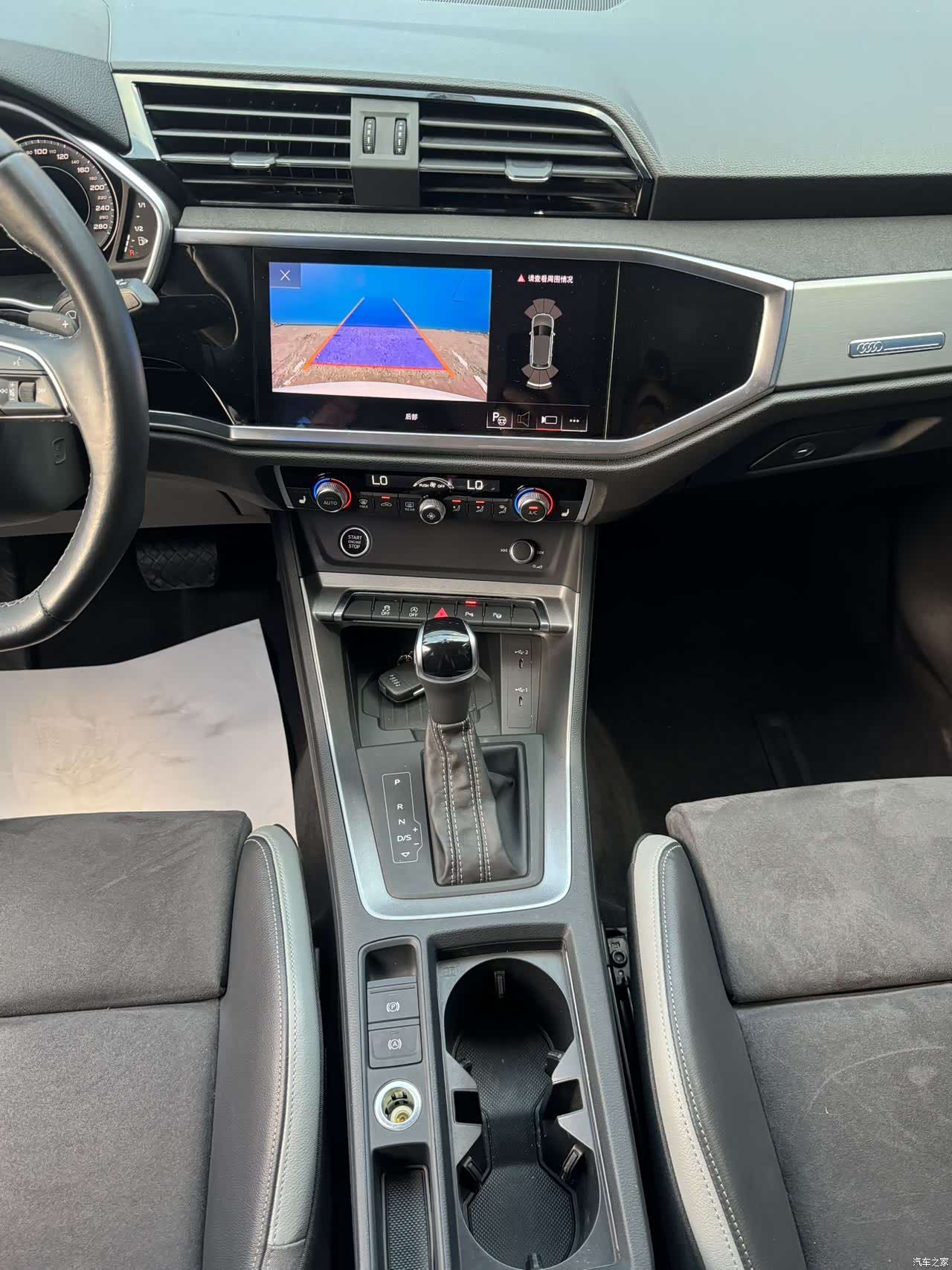 Audi Q3, 2022 8