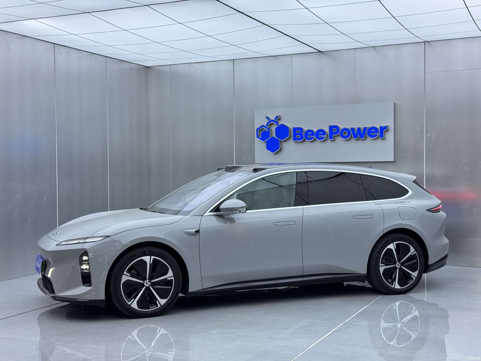 NIO ET5, 2025 4