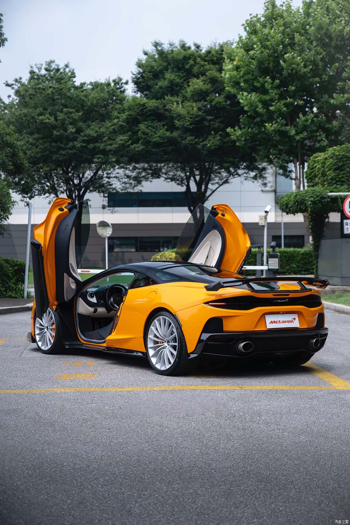 McLaren GT, 2023 8