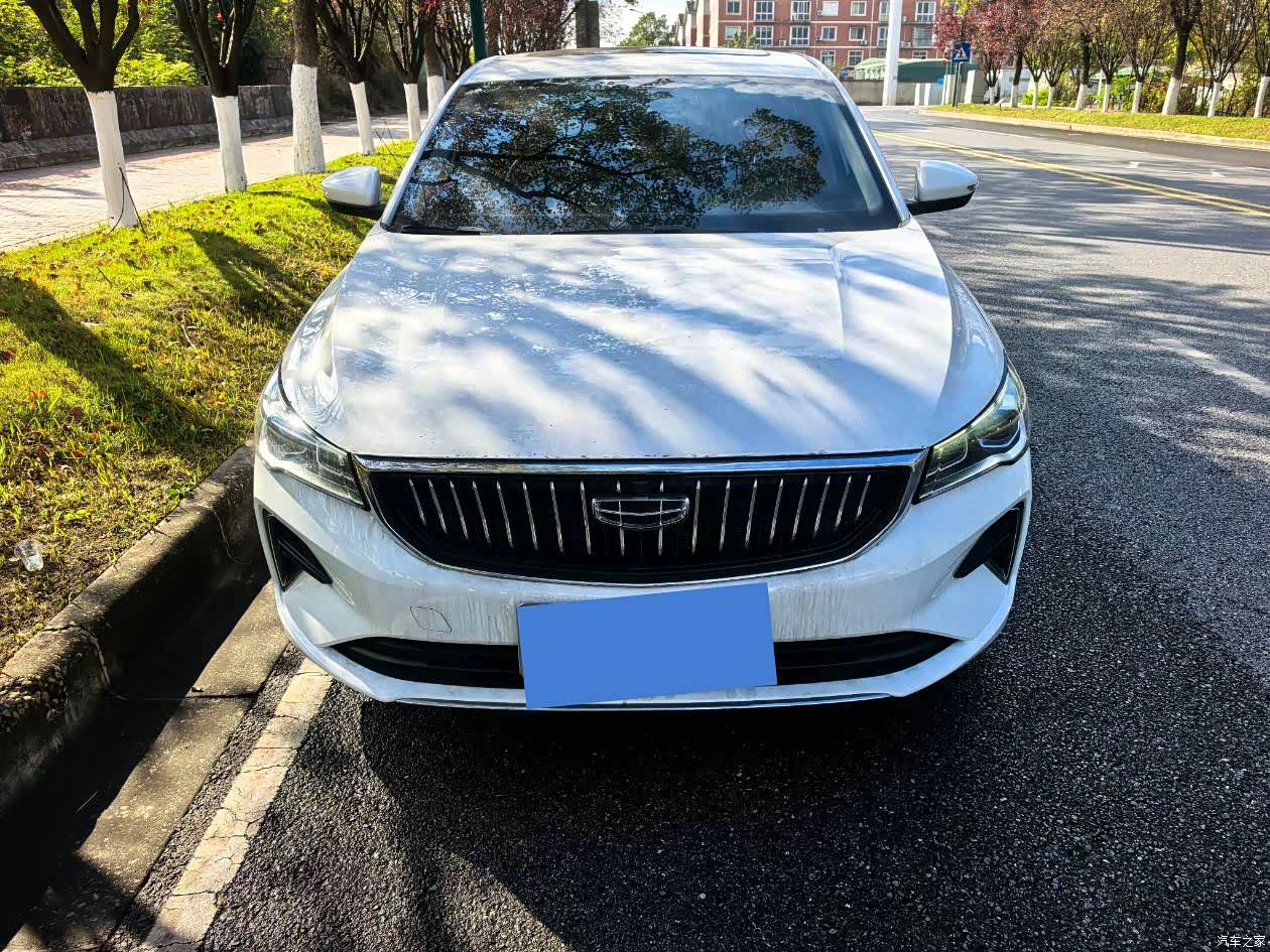 Geely Emgrand, 2023 4
