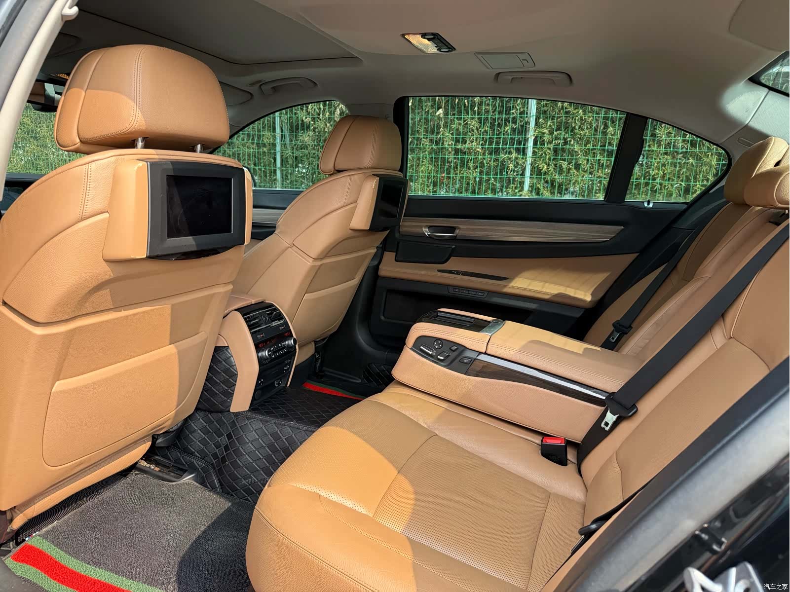 BMW 7 Series, 2011 9