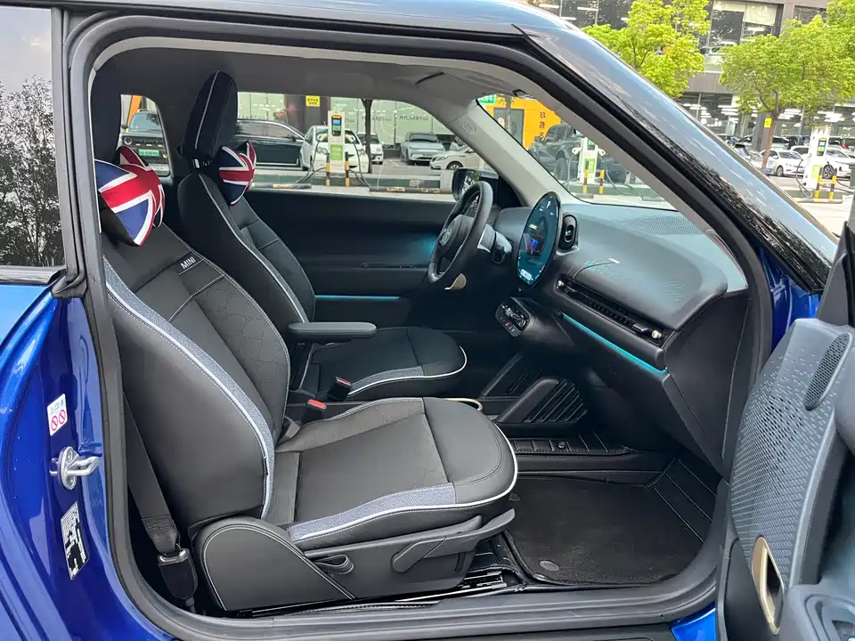 MINI Electric COOPER