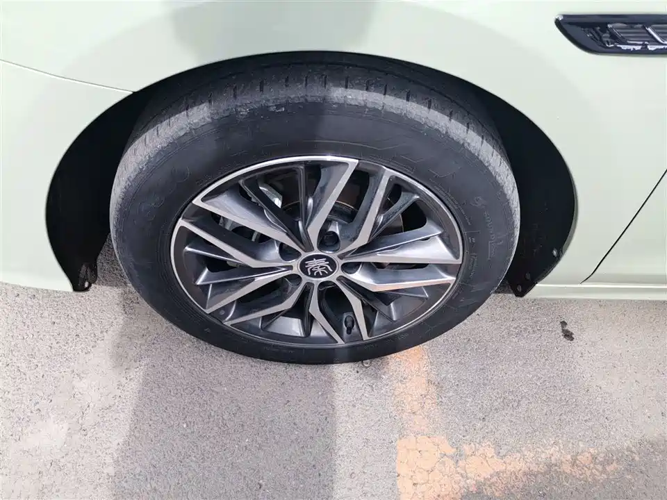 BYD Qin Yuan