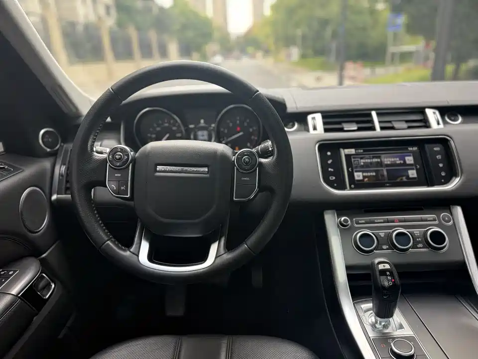 Land Rover Range Rover Sport