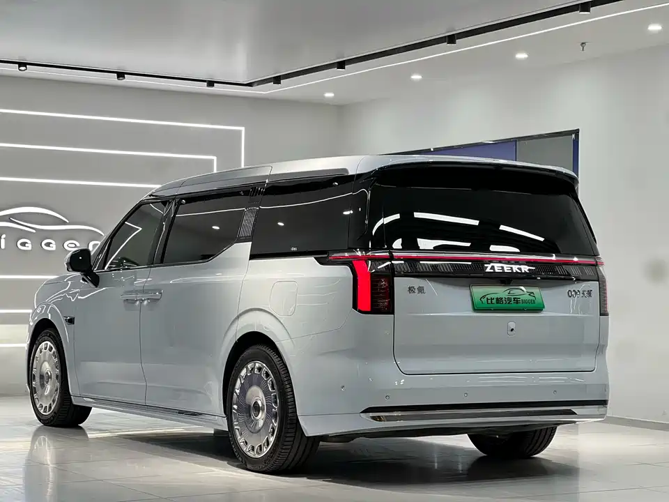 Zeekr 009