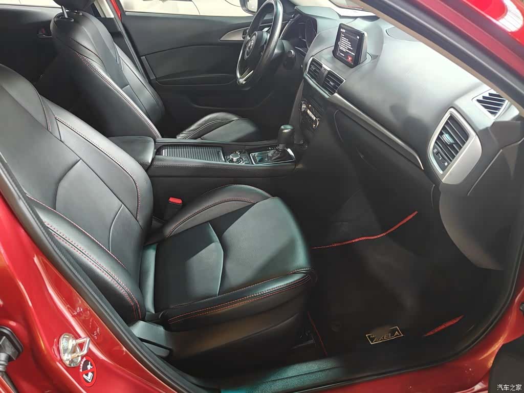 Mazda Mazda3, 2019 11