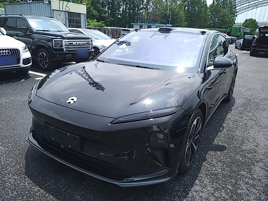 NIO ET5T