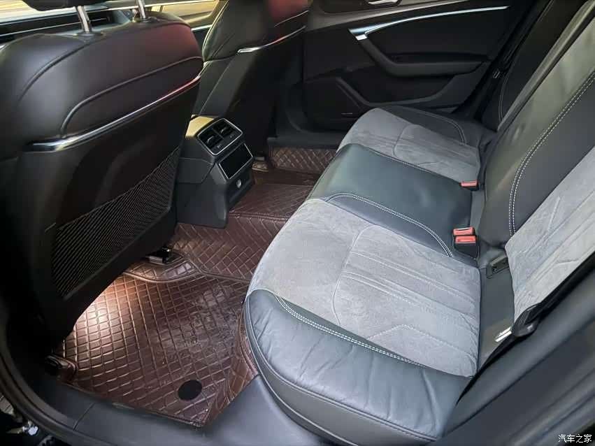 Audi A6L, 2021 все фото