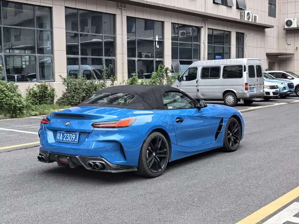 BMW Z4 BMW Z4