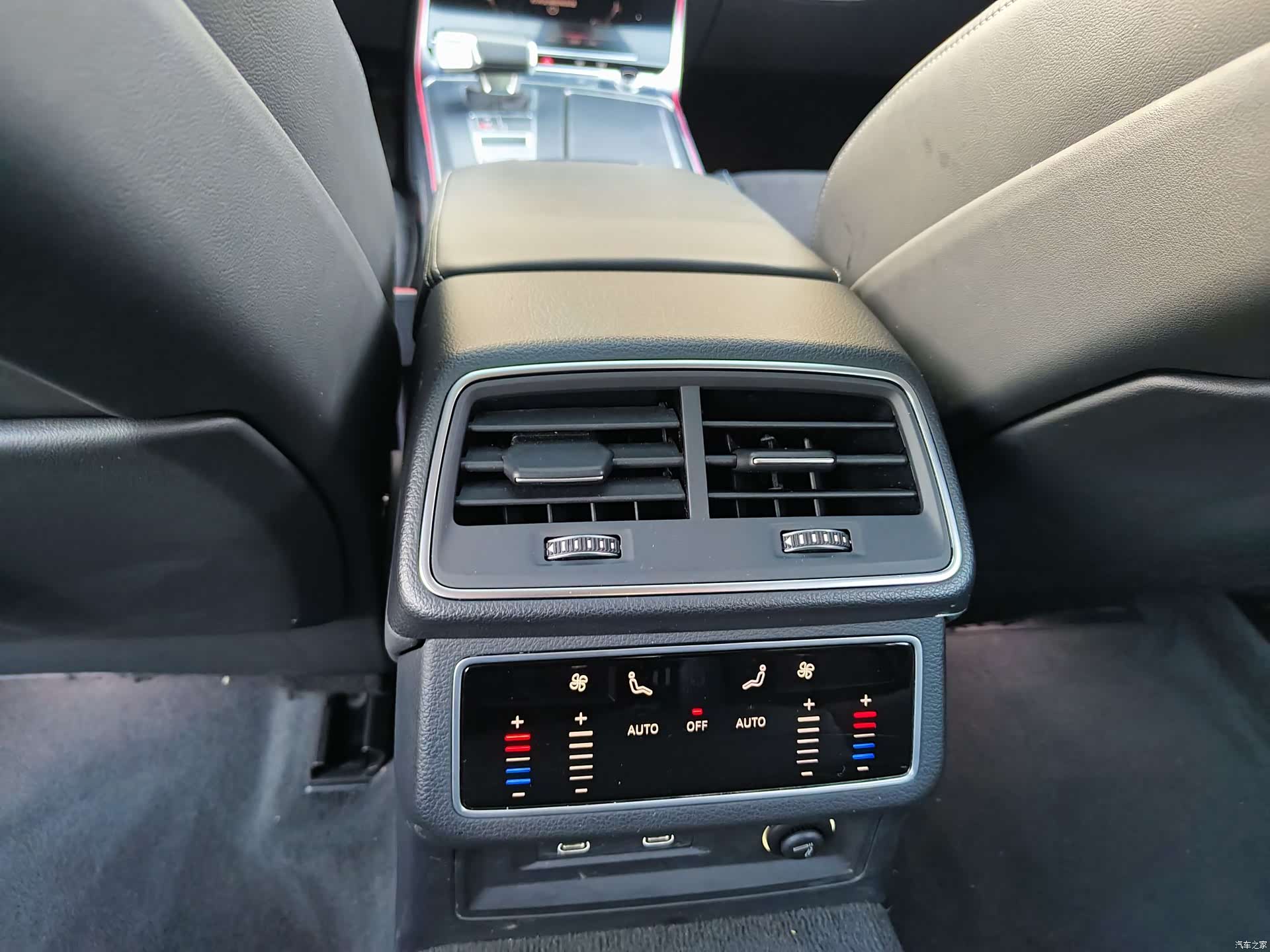 Audi A7L, 2024 12