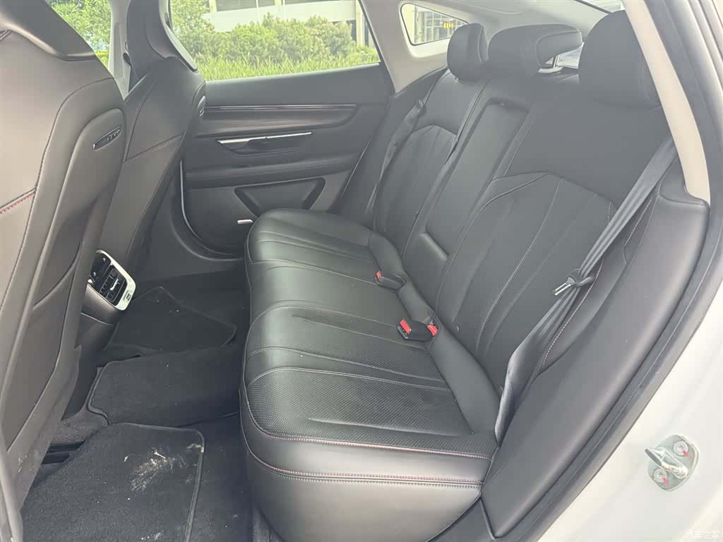 Xpeng P7, 2022 12