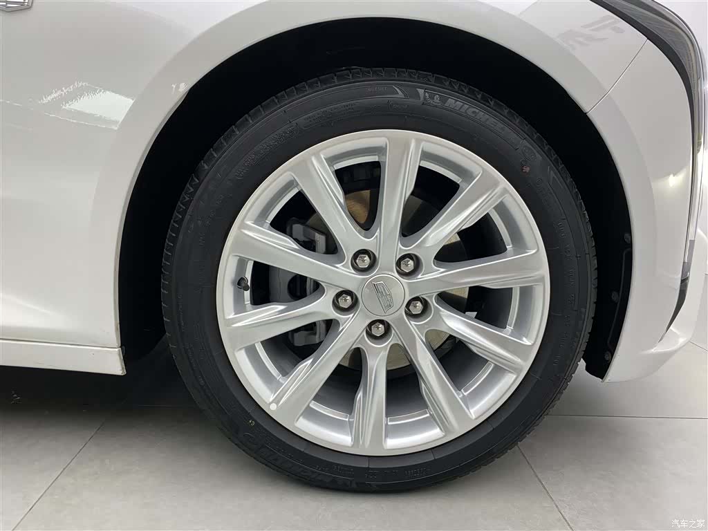 Cadillac CT5, 2024 35