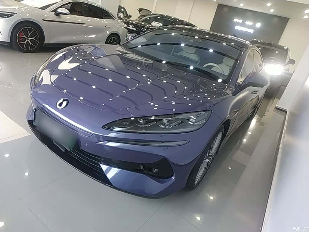 Denza Z9, 2025 1