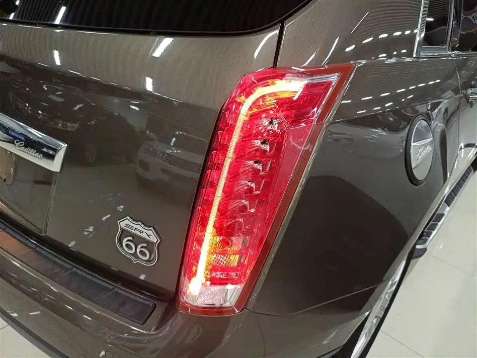 Cadillac SRX