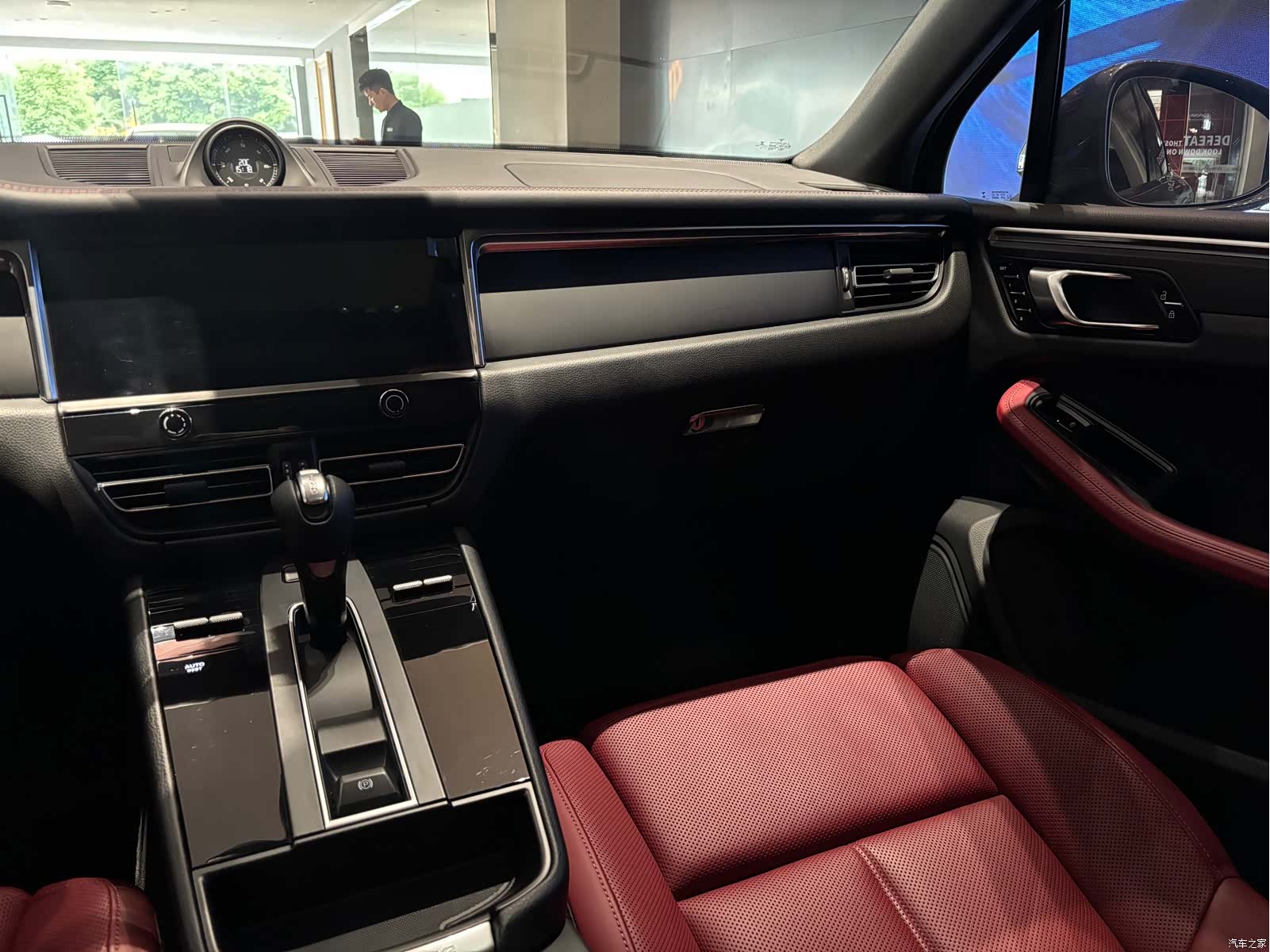 Porsche Macan, 2022 11