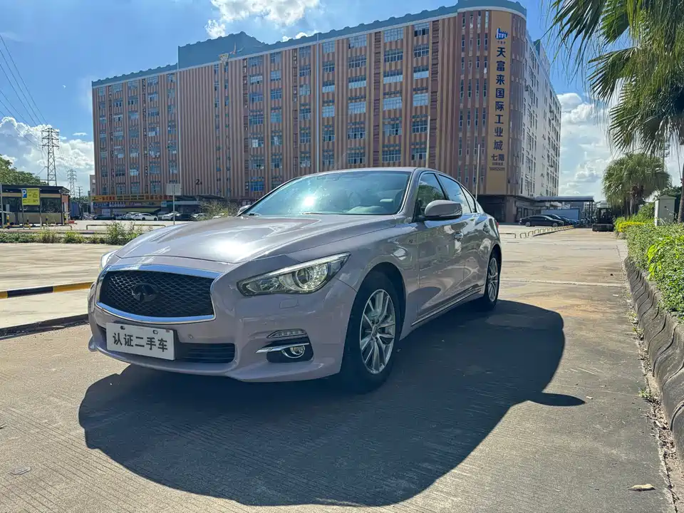 Infiniti Q50L