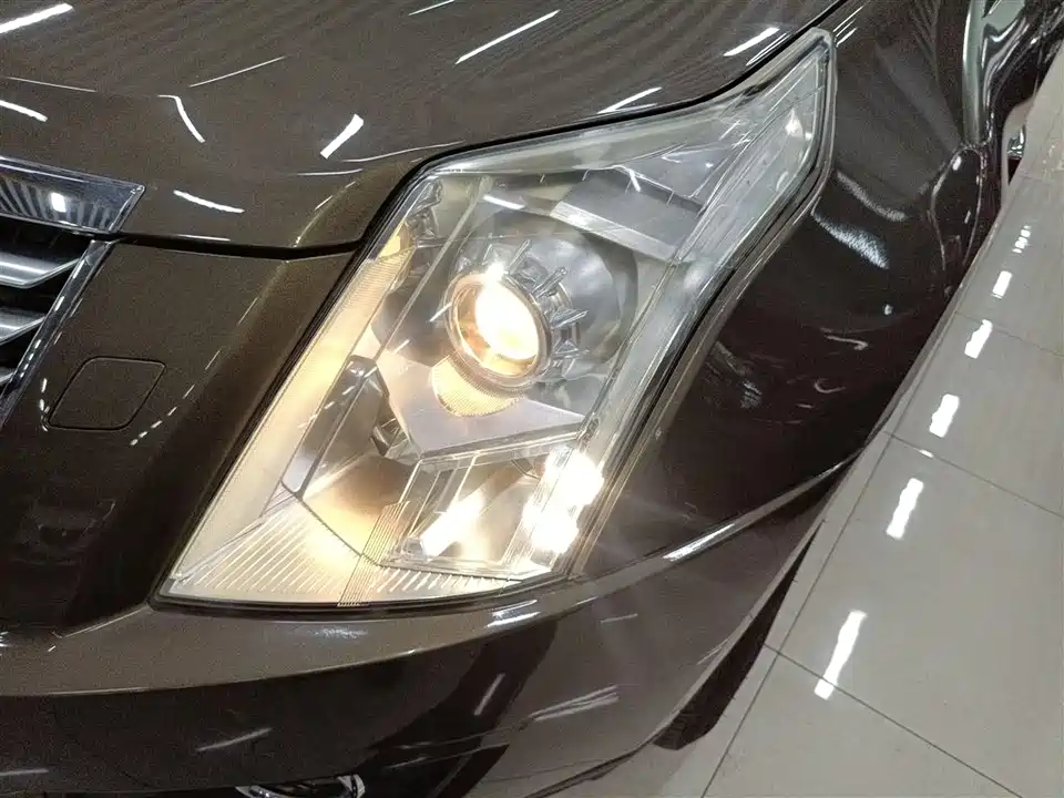 Cadillac SRX